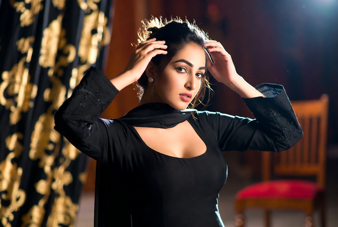 Velvet Modeling gallery photograph 62