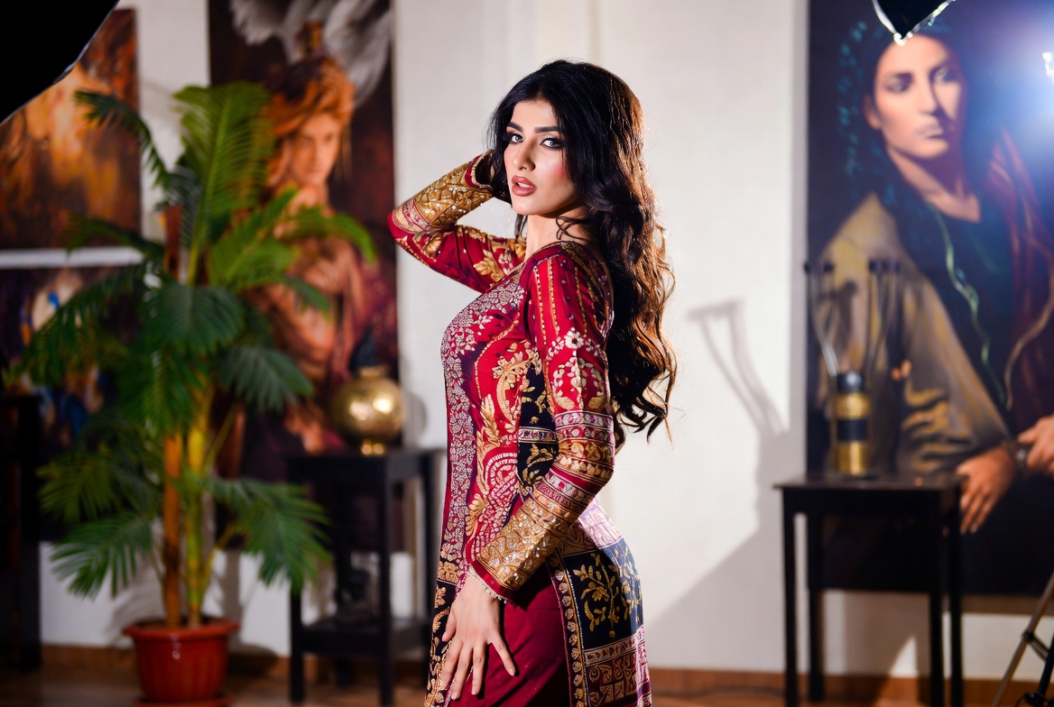 Velvet Modeling gallery photograph 93